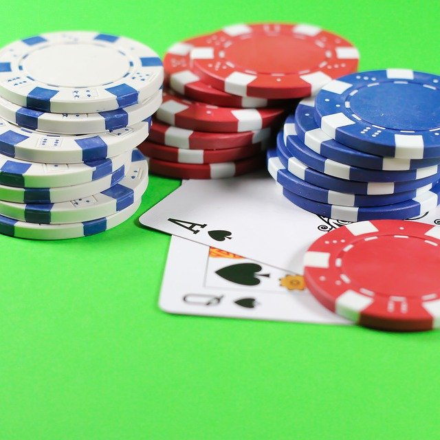 avantages inconvénients poker